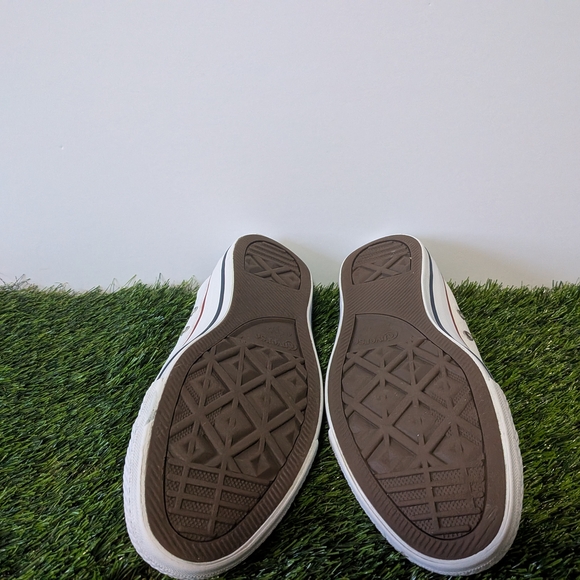 Converse Off-White Low-Top Slip-On Sneakers with Red Stripe - Picture 4 of 5